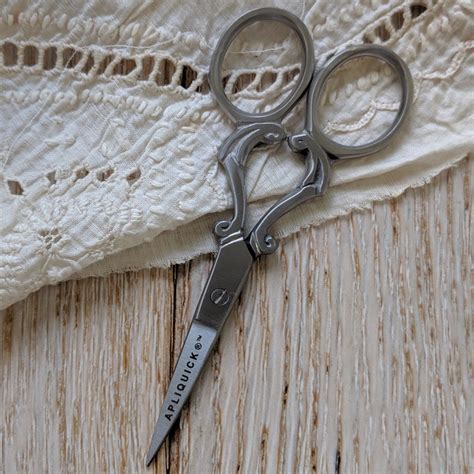 Apliquick Embroidery Scissors Lorna Bateman Embroidery