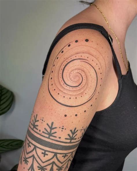 22 Spiritual Tattoo Ideas And Their Meaning Spiritvibez Feine