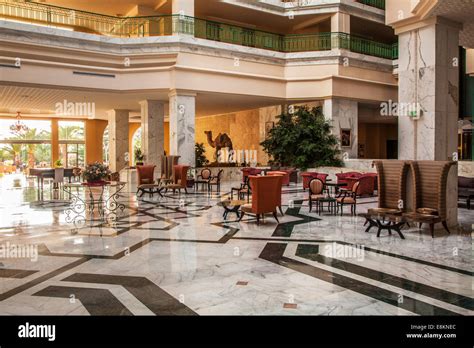 5 Star Hotel Bar High Resolution Stock Photography And Images Alamy