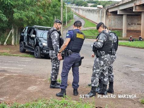 Perseguição termina em acidente e troca de tiros entre criminoso e