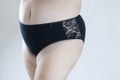 Εσώρουχο μαύρο slip τύπου BIKINI με δαντέλα στο πλάι PsX Fashion