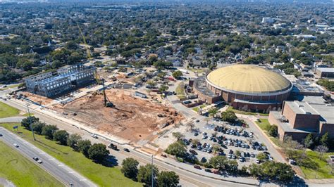 City of Mobile breaks ground for a new 1000-space parking garage at Civic Center