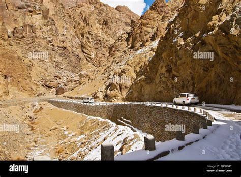 Tourist Expedition Searching Snow Leopard In Zanskar Range Ladakh