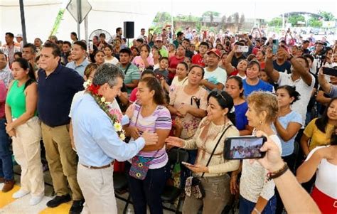 Entrega Rutilio Escand N Pavimentaci N De Calles En Huehuet N Asich