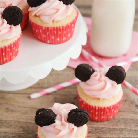 Minnie Mouse Cupcakes The Baker Upstairs