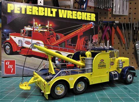 Amt Peterbilt 359 Wrecker 125 Scale Model Kit Auto World Store