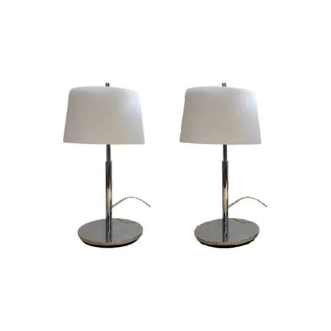 Set Lampade Da Tavolo In Vetro Opalino Fontanaarte Deesup