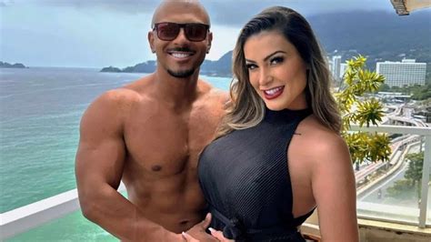 Andressa Urach Revela Por Que Terminou Namoro Lucas Ferraz Surtei