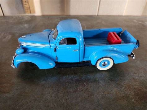 1937 Studebaker Diecast Truck Missing Front Wheels Auction Ohio