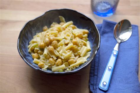 Ceci E Tria La Ricetta Della Pasta Fritta Con I Ceci La Cucina Italiana