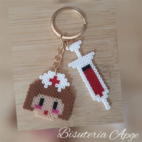 Pin De Erica Mora En Fuse Bead Llaveros Hama Beads Perlas Fusibles