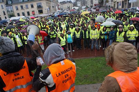 Gilets jaunes condamné à 2 mois de prison avec sursis pour avoir