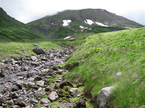 Love Japanese Hot Springs At Nakadake Onsen In Hokkaido You Can Dig Your Own SoraNews