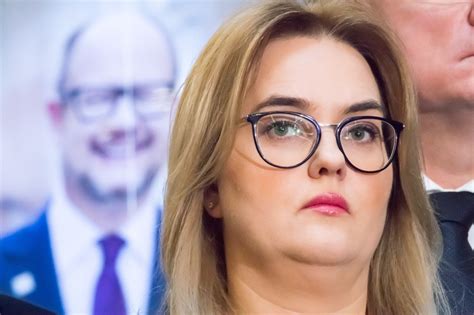 Magdalena Adamowicz Oskar Ona O Sk Adanie Fa Szywych Zezna Podatkowych