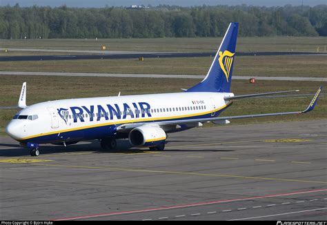 EI ENC Ryanair Boeing 737 8AS WL Photo by Björn Huke ID 1277580