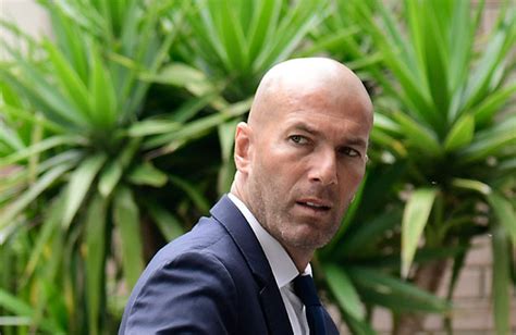 Zidane habló con CR7 sobre su salida del Madrid ESTO en línea