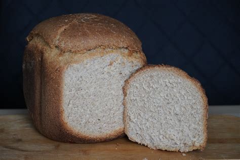 Rustikales Bauernbrot Mit Kruste Bauernbrot Mit Hohem Vol Flickr