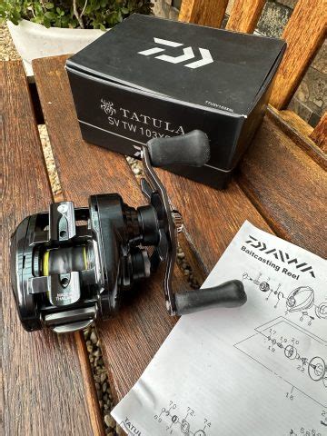 Carretilha Daiwa Tatula SV TW 103xsl R 970 00 Manivela Esquerda