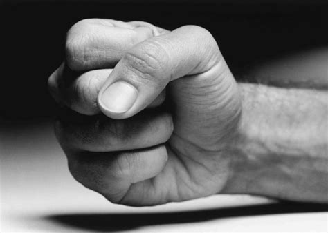 perempuan  jogja dipukul pria  ngaku  samsat