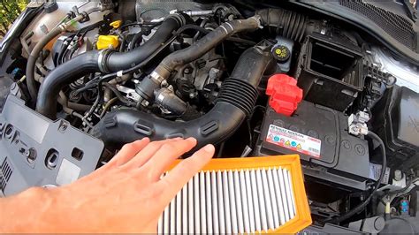 Changing The Air Filter Renault Clio 4 YouTube