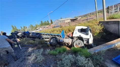 Camionero De Empresa Petrolera Manejaba Borracho Y Cay A Un Desag E