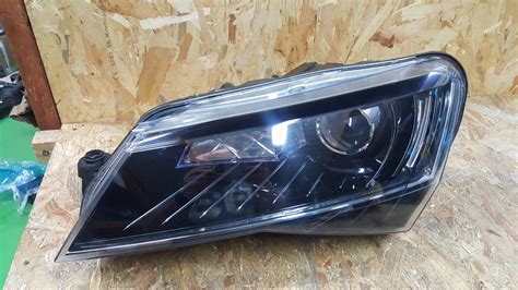 LAMPA LEWA PRZEDNIA SKODA SUPERB III 3 XENON LED L 3V1941015B LEWY