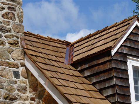 Wood Shakes And Shingles Roofing Experts Inc