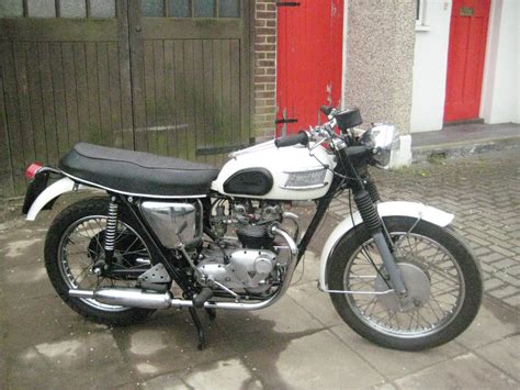 Triumph Tiger 100