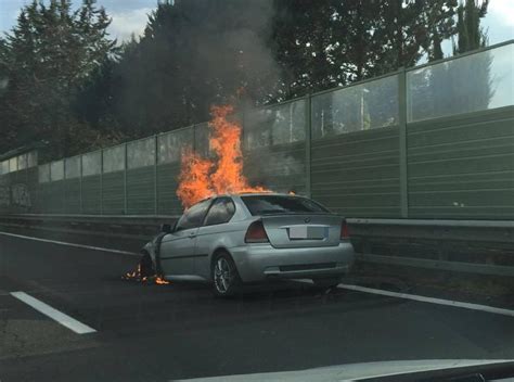 Motore In Fiamme Auto Finisce Carbonizzata Sulla E45 Tuttoggi Info