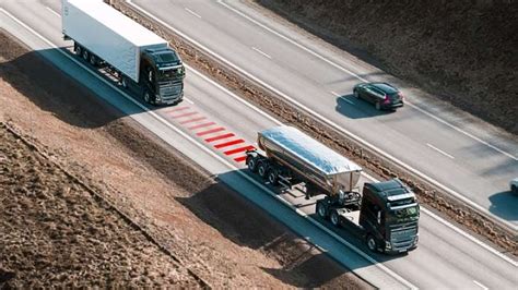 Volvo Trucks presenta el Aviso de Colisión con Frenada de Emergencia