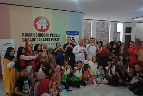 Dapat Bantuan Dari Mnc Vision Dan Mnc Peduli Pengurus Dan Pasien Rumah