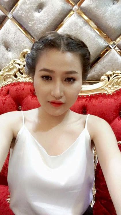 Nữ Doanh Nhân Xinh Như Hotgirl Sau Phẫu Thuật Mặt