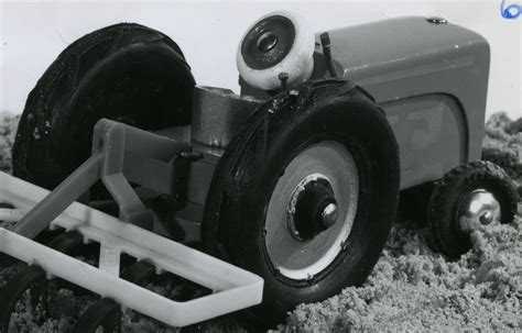 tractor  rubber wheels small lego history legocom pt