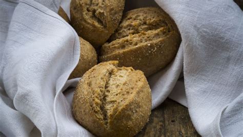 Brot Backen Mit Emmer Und Dinkel Irmentrud Louisa