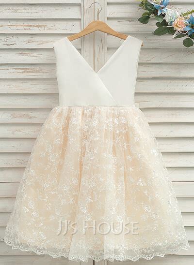 A Lineprincess Knee Length Flower Girl Dress Tullelace Sleeveless V