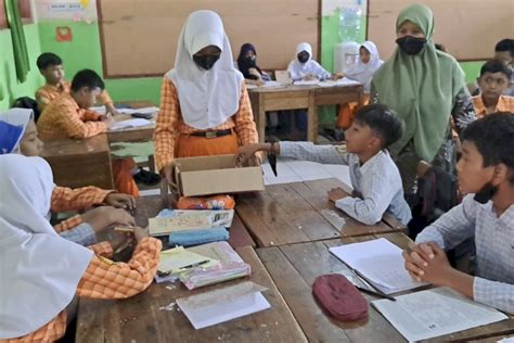 Ratusan Siswa SDN Batursari 1 Gelar Doa Bersama Dan Kumpulkan Uang Saku