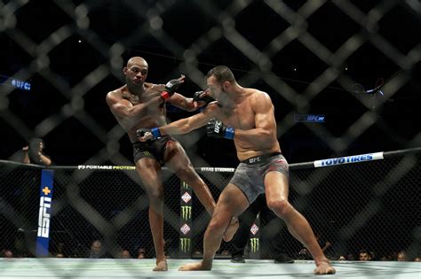 Monster Energys Jon Jones Defends Light Heavyweight Title In