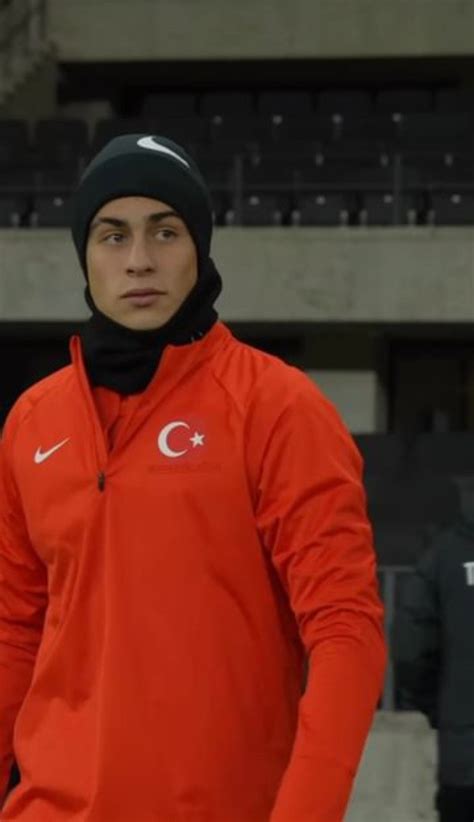 Kenan Yıldız | Yıldız, Futbolcular, Ahbaplar