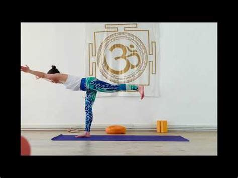 Yoga Vinyasa Flow Yoga F R Energie Kraft Und Ausdauer Auf Youtube