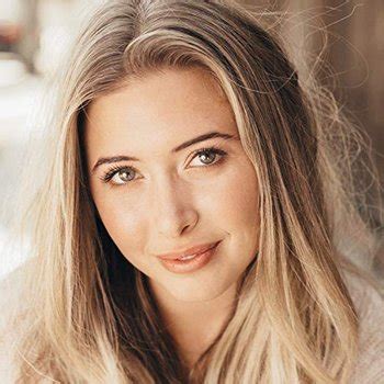 Hunter Daily Babe Page Watch This Musician On FreeOnes