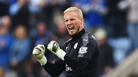 SOSOK Kasper Schmeichel Kiper Denmark Yang Pindah Ke Nice Setelah 11