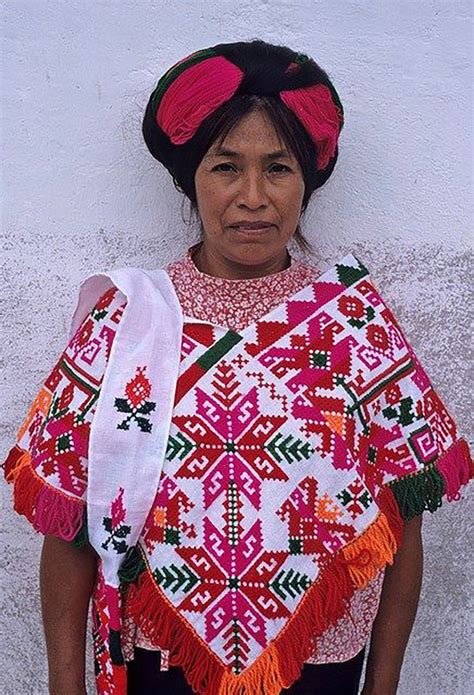 historia detrás del Dhayemlaab Mexican Fashion Mexican Outfit