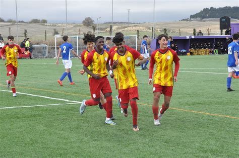 Fcf Lamine Yamal De Les Seleccions Catalanes Base A Trencar R Cords