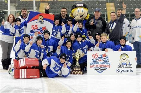 Draveurs M B Champions Tournoi Kiwanis Association Du Hockey