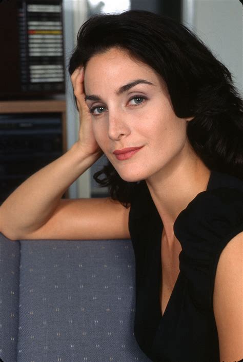 Carrie Anne Moss Photo 32 Of 74 Pics Wallpaper Photo 165440 Theplace2