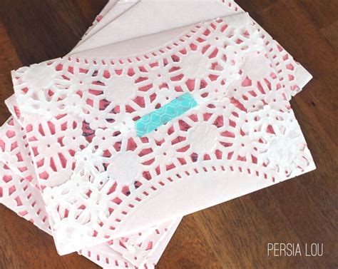 DIY Lacy Paper Doily Envelopes | Paper doilies, Handmade envelopes, Doilies