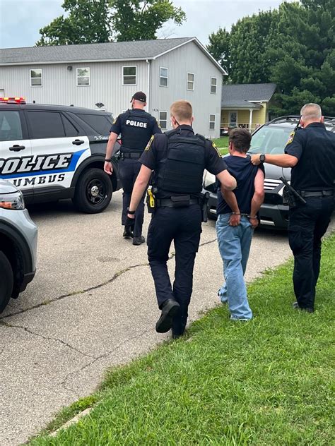 Columbus Police Arrest Suspect After Vehicle Pursuit The Republic News