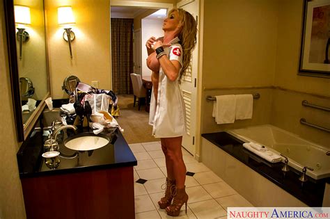 Tonightsgirlfriend Nadia Hilton Only Milf Sex Xxx Porn Pics