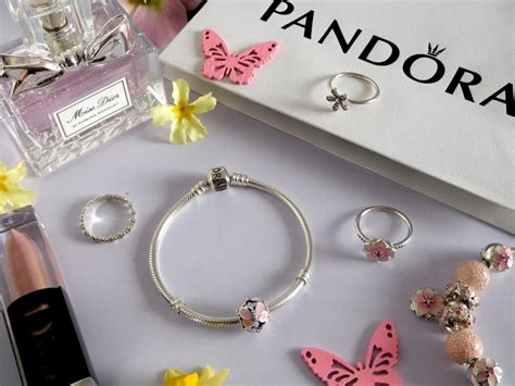 Pandora Spring Collection - Sandra News