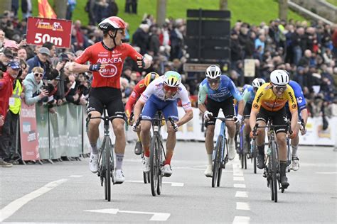 Route Adélie de Vitré 2024 Jenthe Biermans brucia Sandy Dujardin